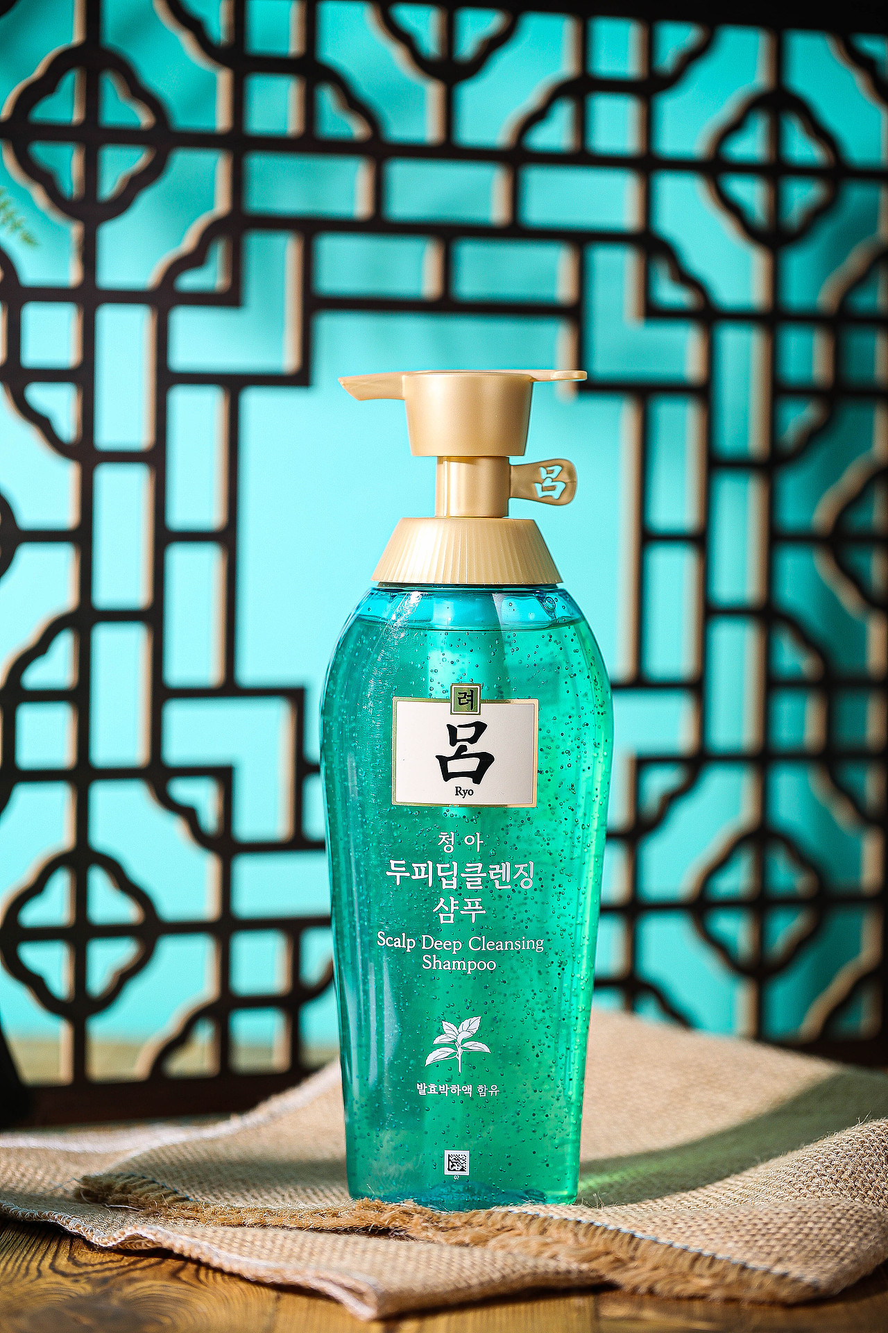 洗发水 绿吕 拍摄|静物产品摄影（图ZMjE5NjU0OTEy） - 产品摄影 - 站酷设计师52Hz摄影师小伟原创素材 - 站酷ZCOOL