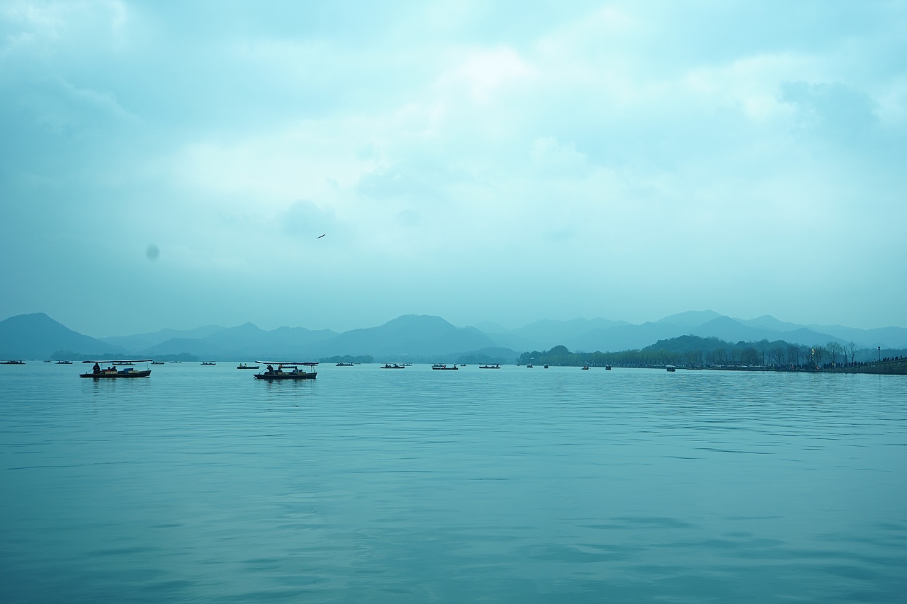 顺道来西湖拍几张照