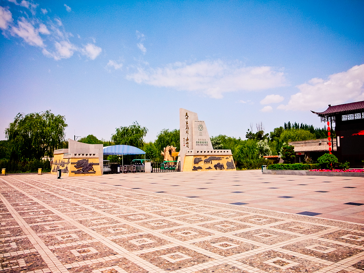 12年6月，兰州-嘉峪关-敦煌-西安（图ZNzI3MjExMg==） - 风光摄影 - 站酷设计师blue_hermit原创素材 - 站酷ZCOOL