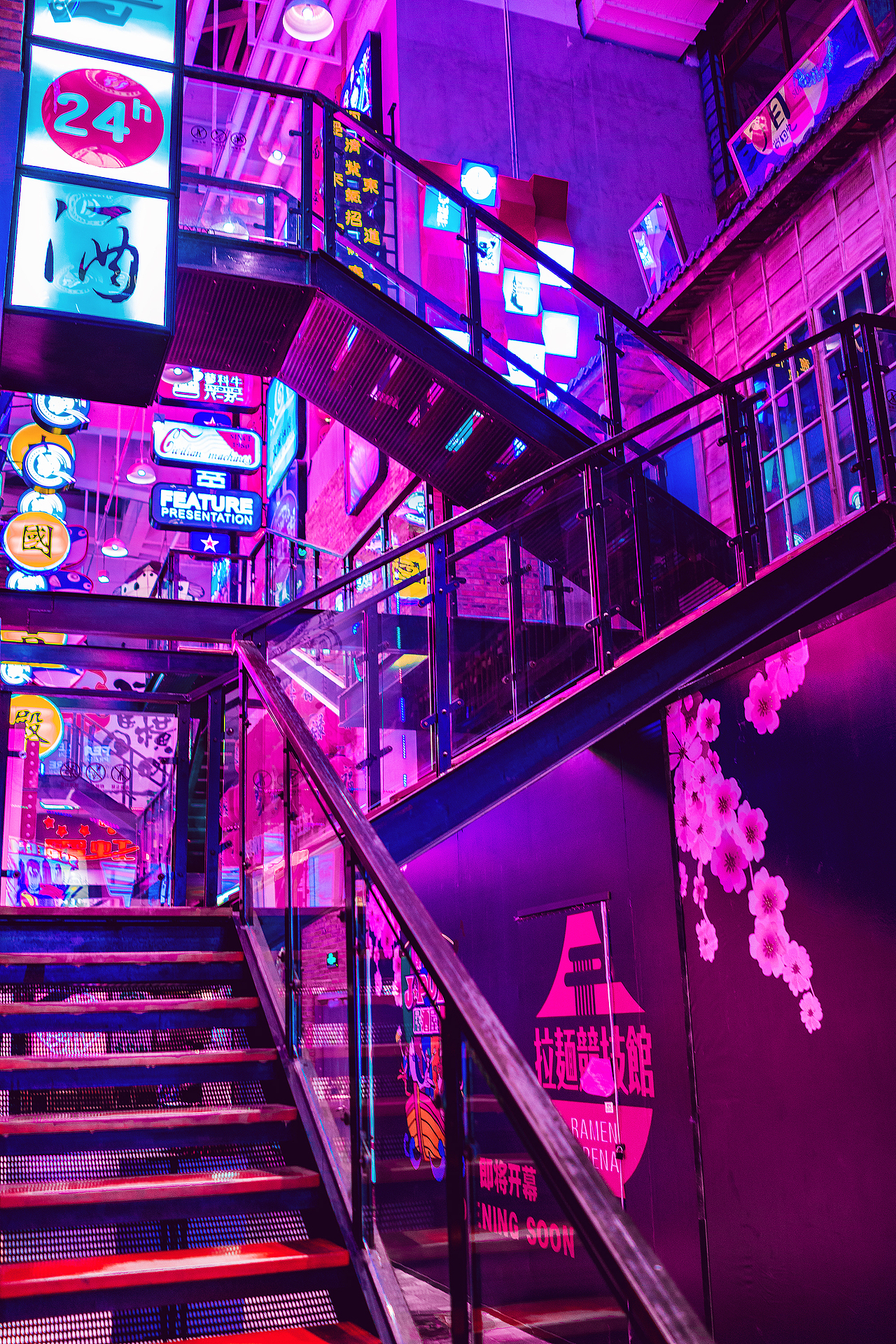 赛博朋克风-静安大悦城