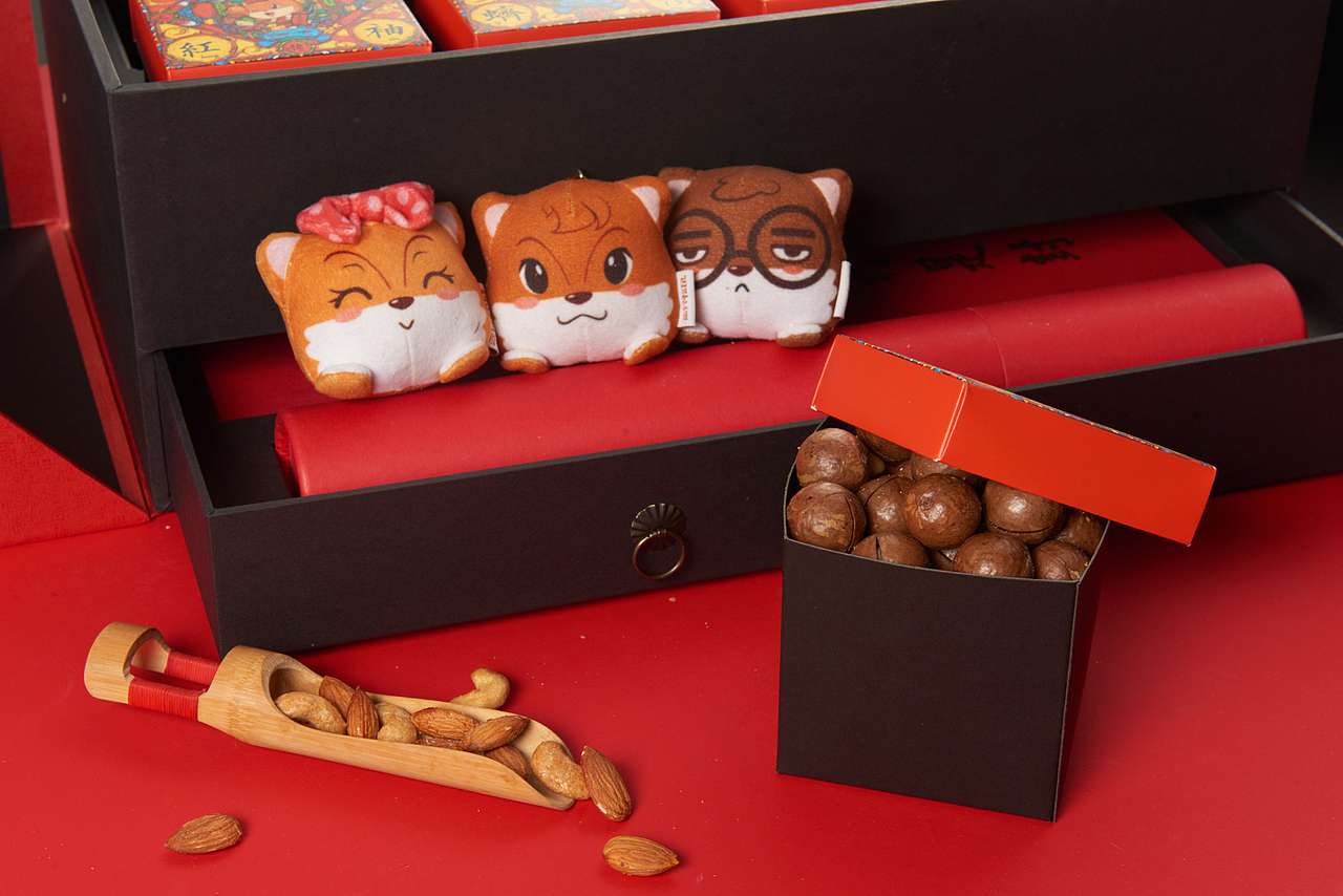 摄影师竺生 好东西三只松鼠合作新年礼盒拍摄