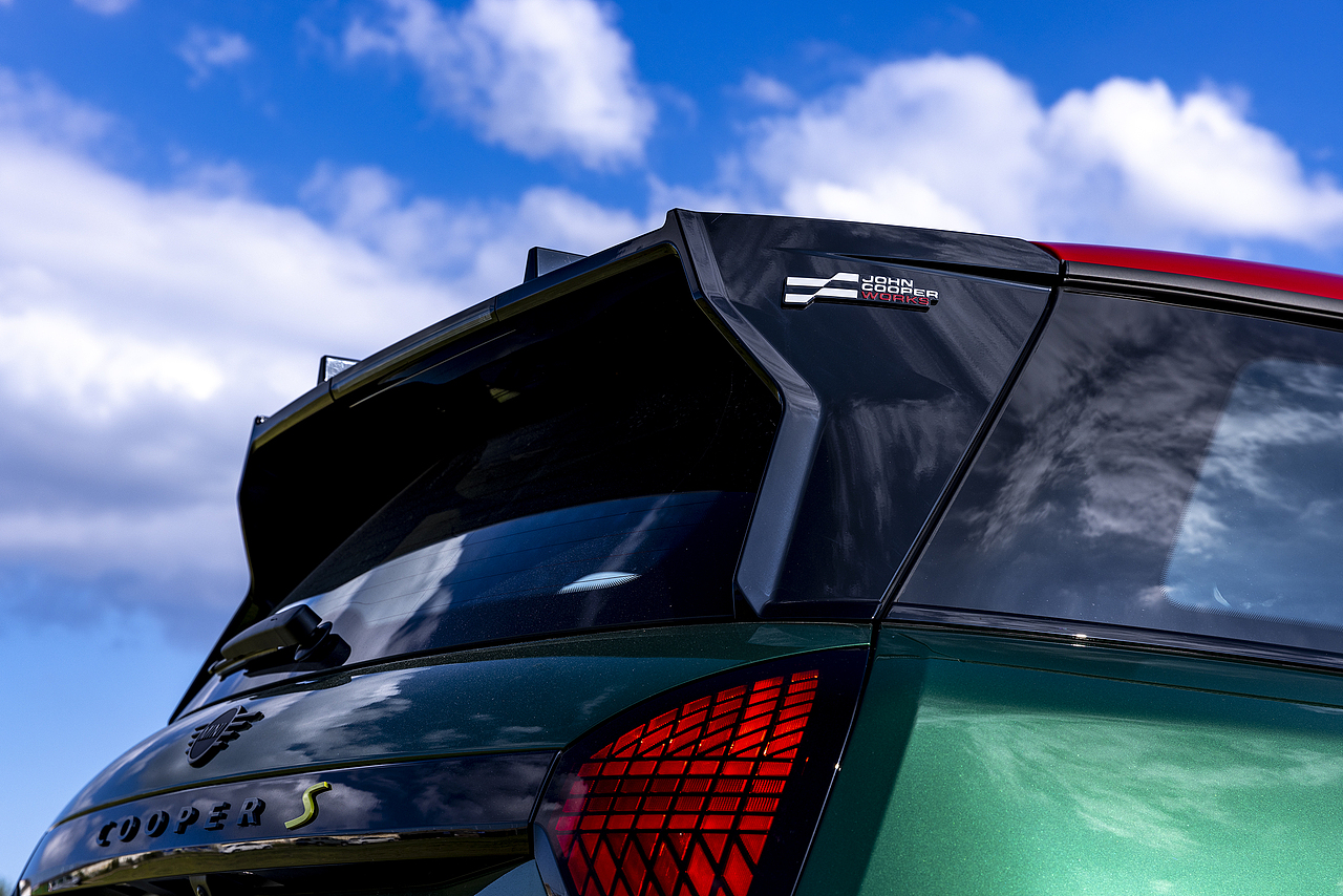 全新电动 MINI COOPER