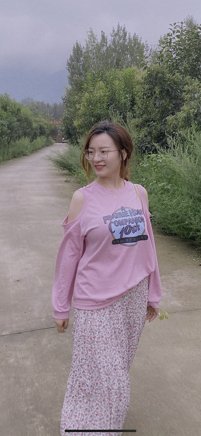 女孩的裙摆撑得起所有的温柔和盛夏