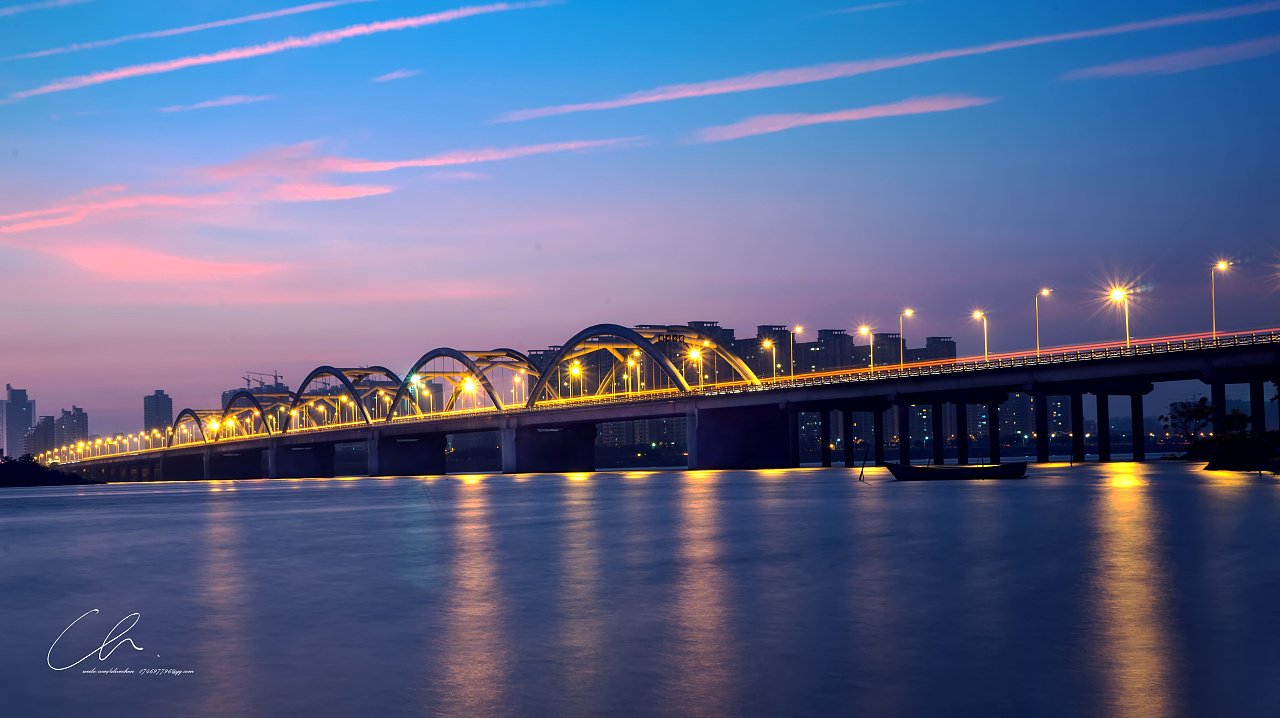 海口琼州大桥夜景
