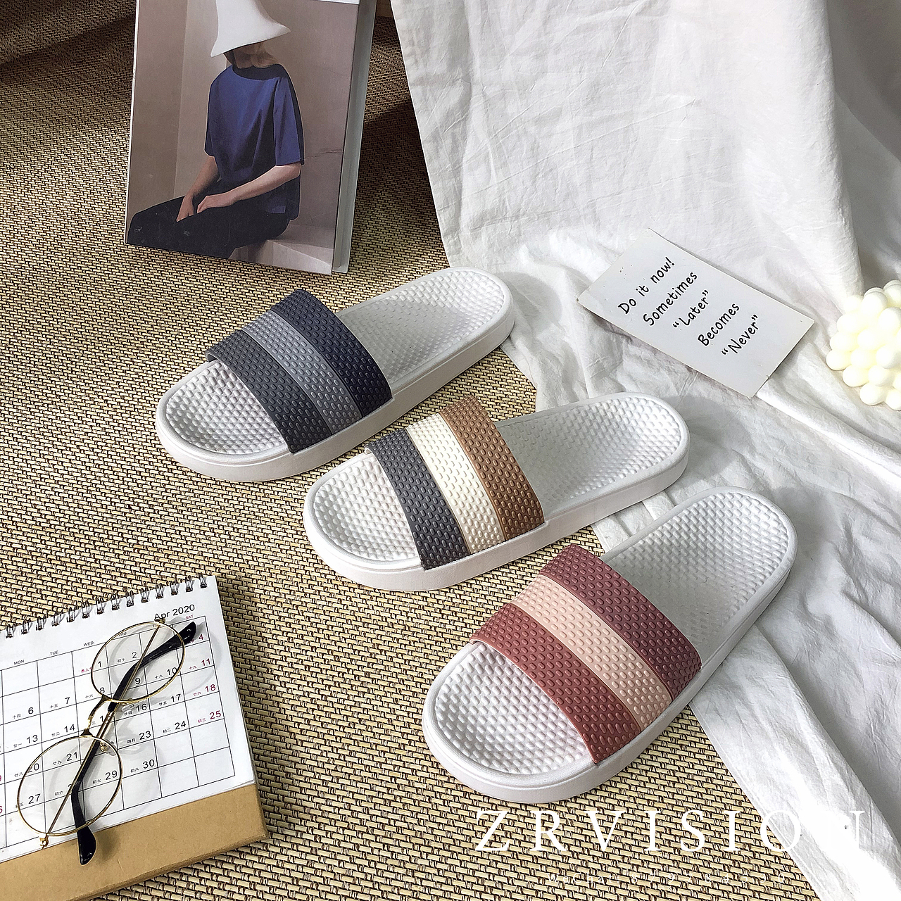 ins风夏天款凉拖鞋拍摄实景静物图小产品拍照摄影图片