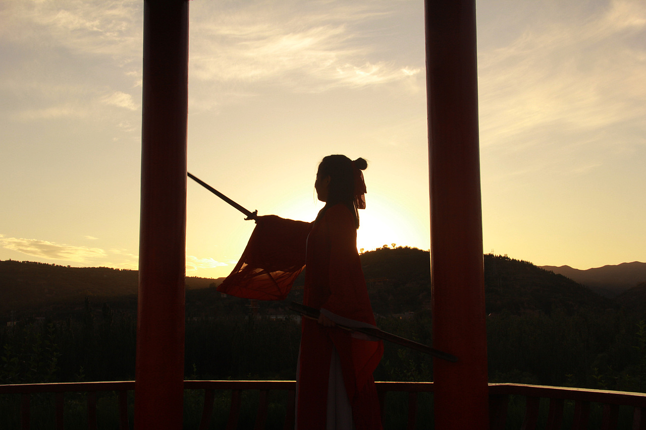 孤帆远影碧空尽