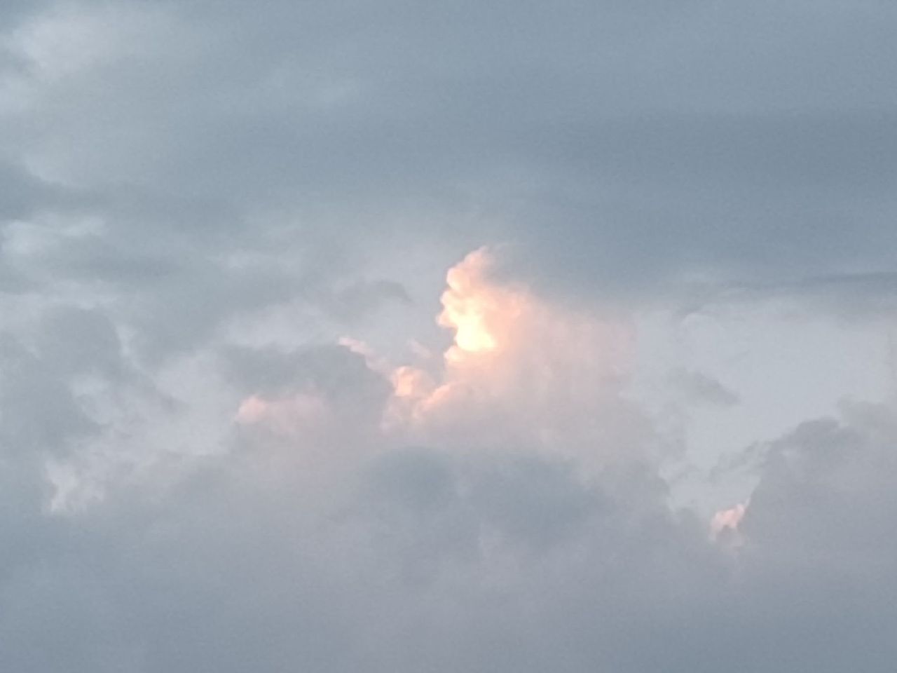 今日傍晚的天空