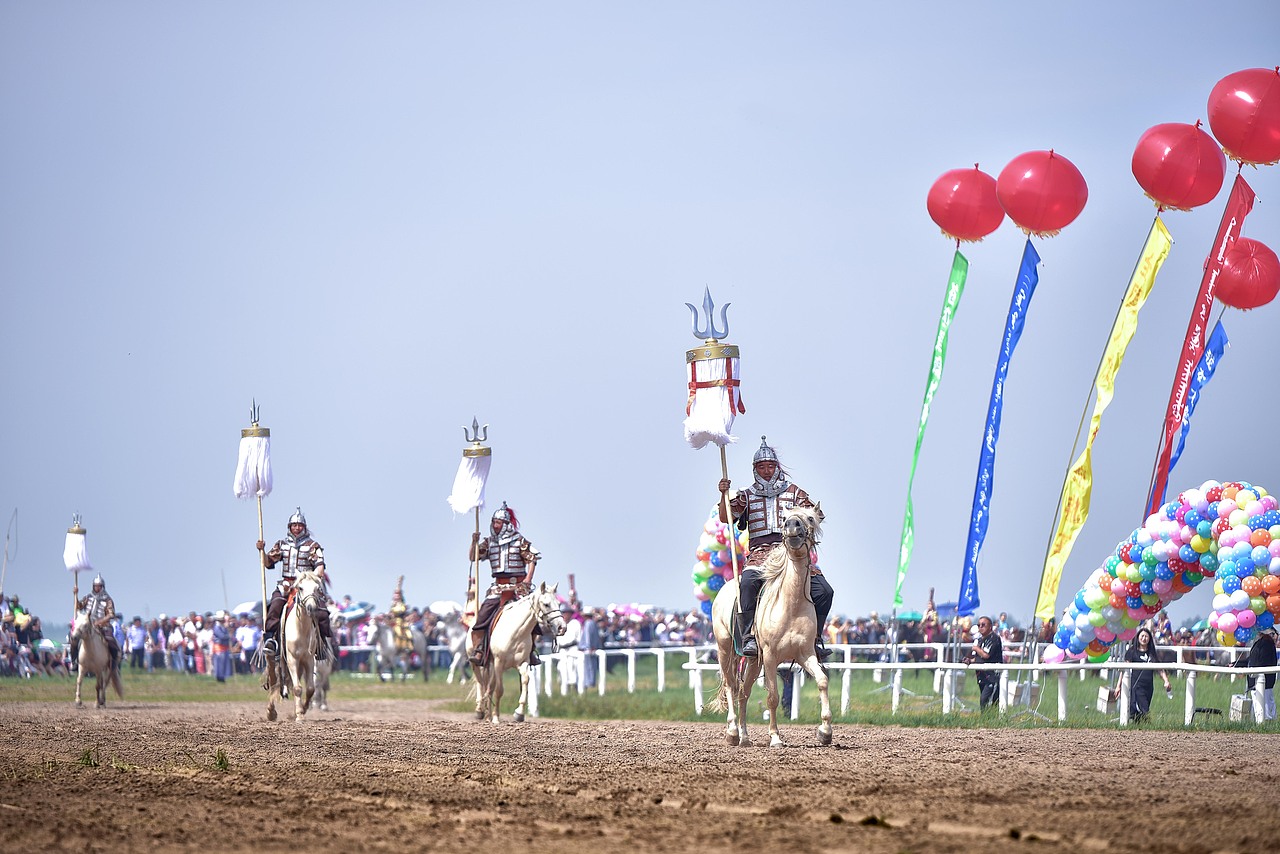 热情奔放的蒙古族庆祝2019中国草原蒙古马文化节