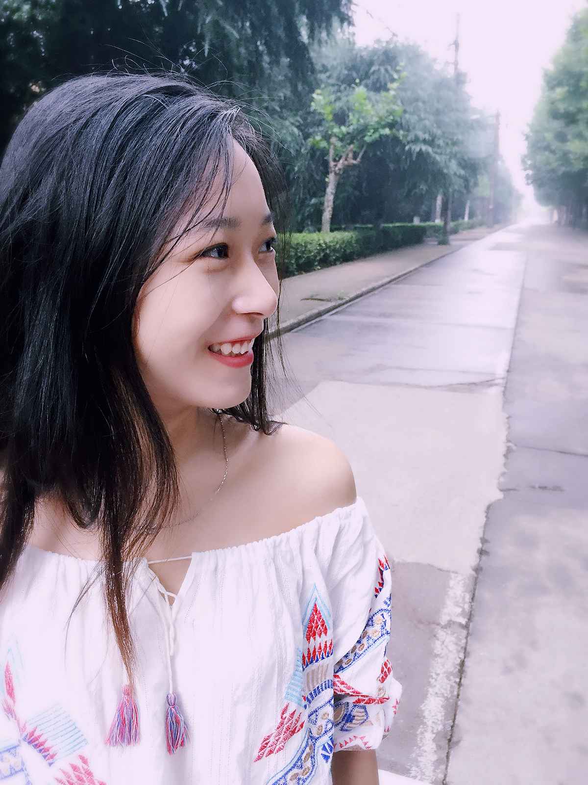 清晨的绿洲清晨的你