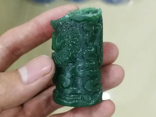 修补作品，一笔一画见功夫