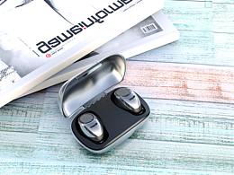 藍(lán)牙耳機(jī)渲染 