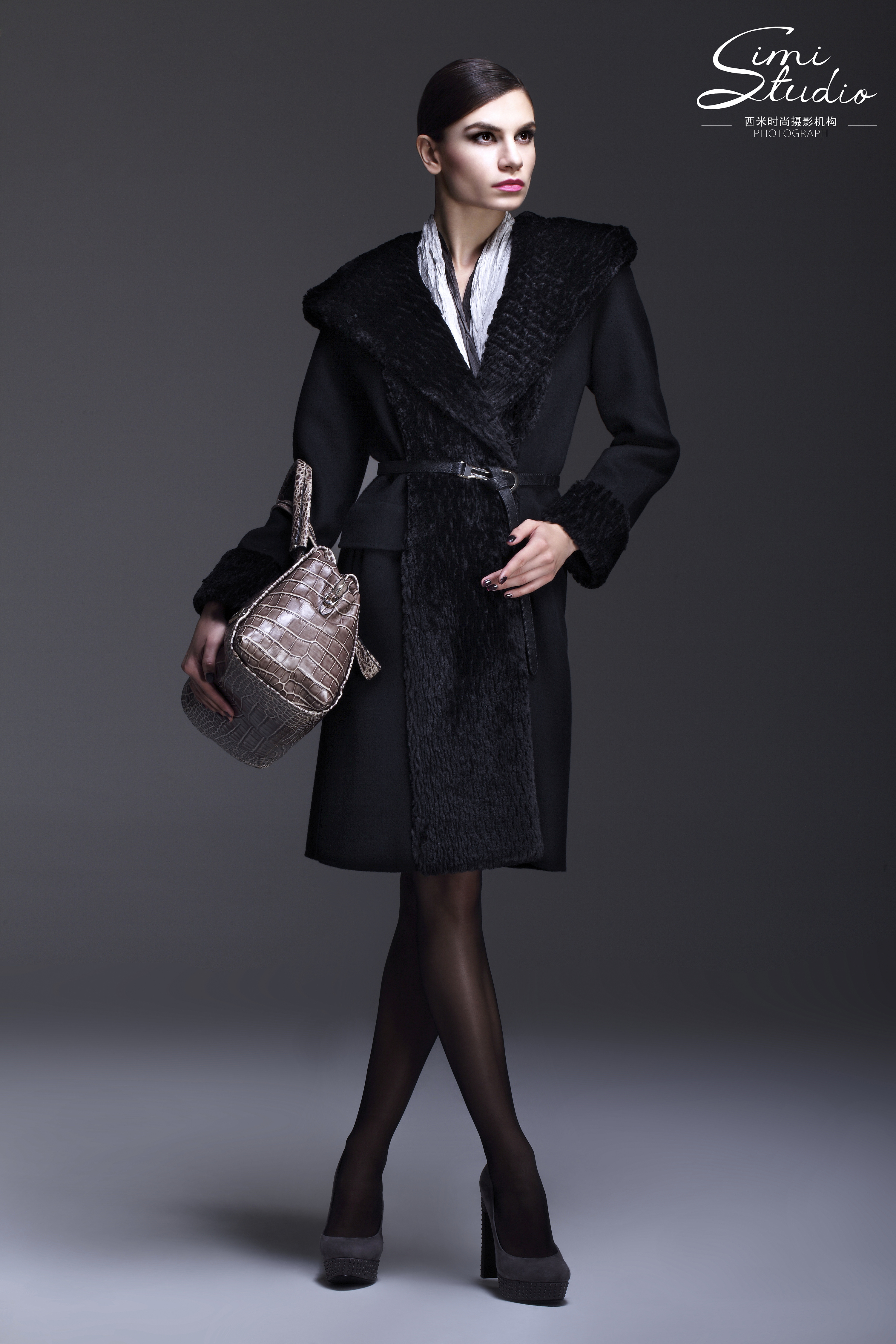 大衣画册拍摄|摄影|人像|西米商业摄影 - 原创作品 - 站酷 (zcool)