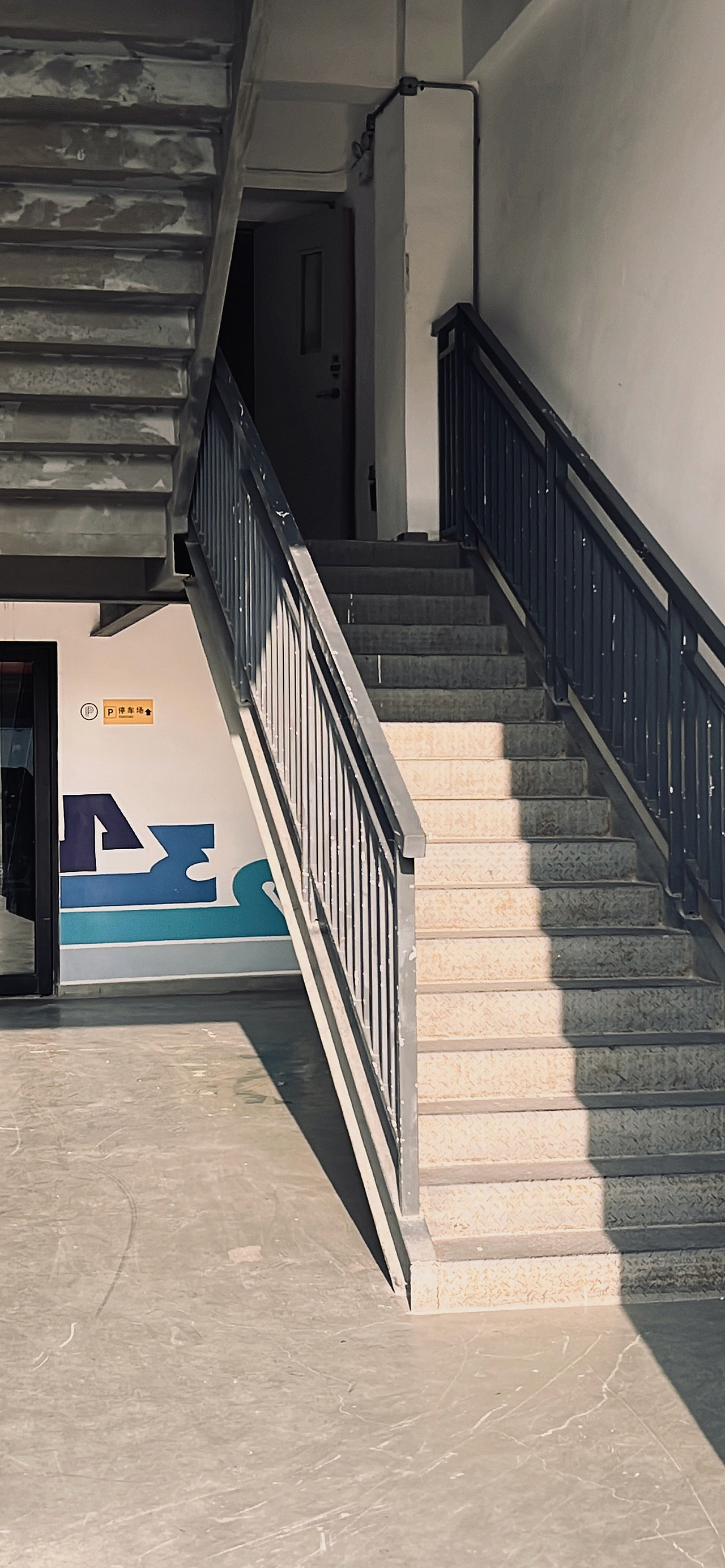 春日掃街（圖ZMjk5NjIyNjE2） - 人文/紀(jì)實(shí)攝影 - 站酷設(shè)計(jì)師LaBalena落落原創(chuàng)素材 - 站酷ZCOOL