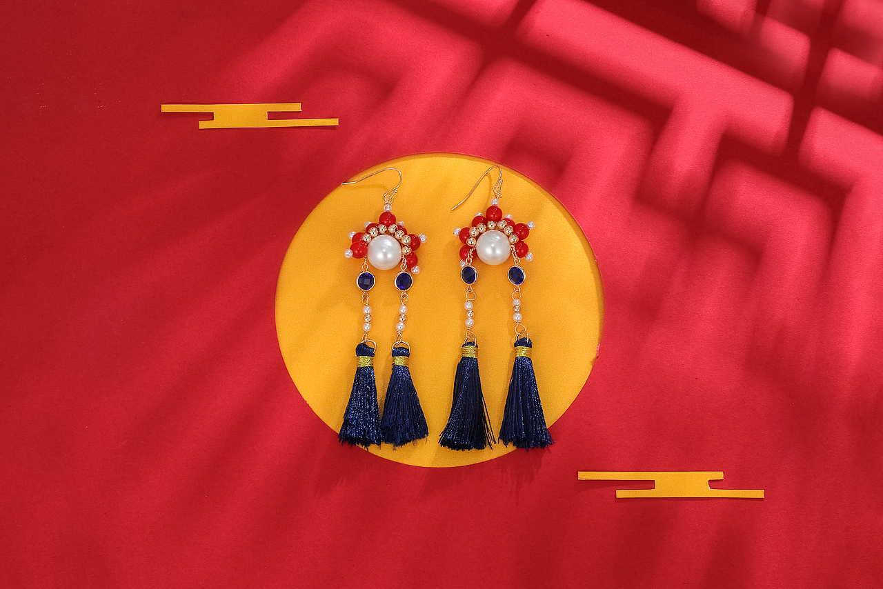 【珠宝拍摄】国潮极简风格耳钉 饰品首饰拍摄（图ZMzE2MzczNjUy） - 产品摄影 - 站酷设计师摄影师素谦原创素材 - 站酷ZCOOL