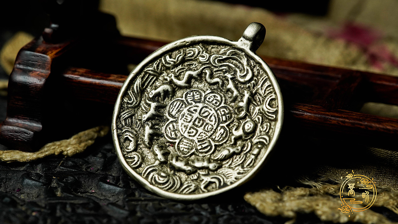 藏传天铁八卦牌