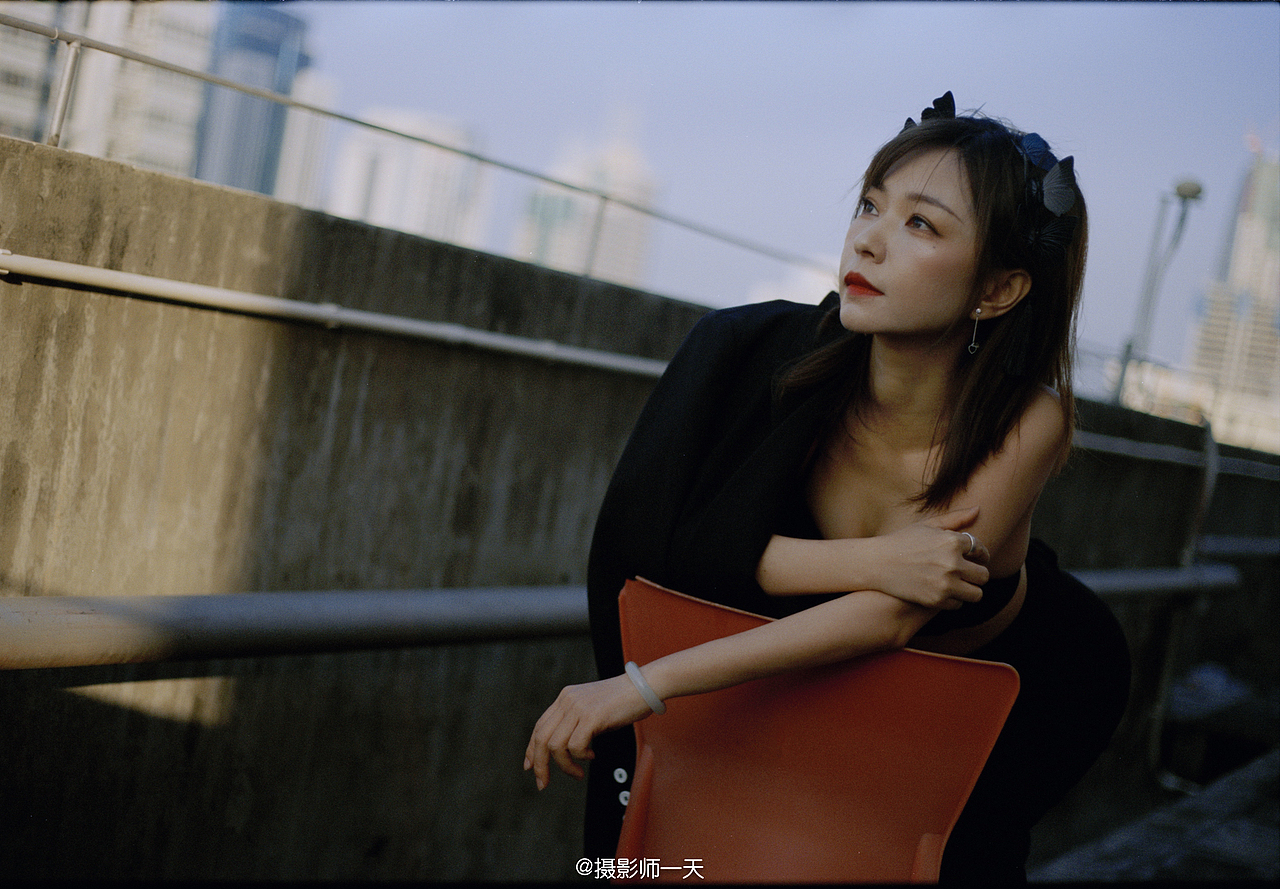 天台（图ZMjM2OTM2MjY4） - 人像摄影 - 站酷设计师摄影师一天原创素材 - 站酷ZCOOL