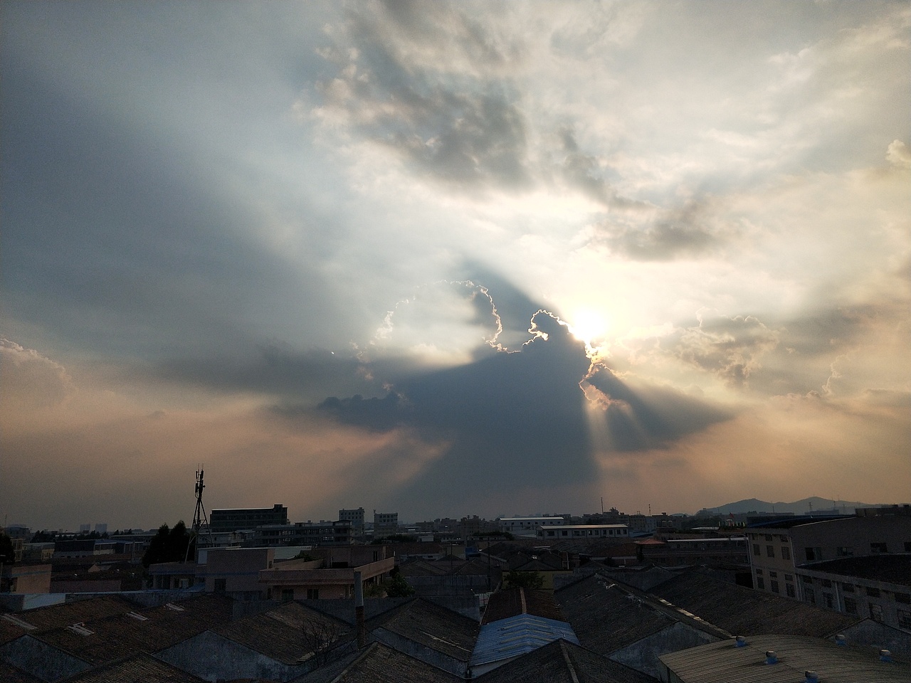 圣光与你同在（图ZMTIyMjg0OTI0） - 风光摄影 - 站酷设计师我叫明炽原创素材 - 站酷ZCOOL