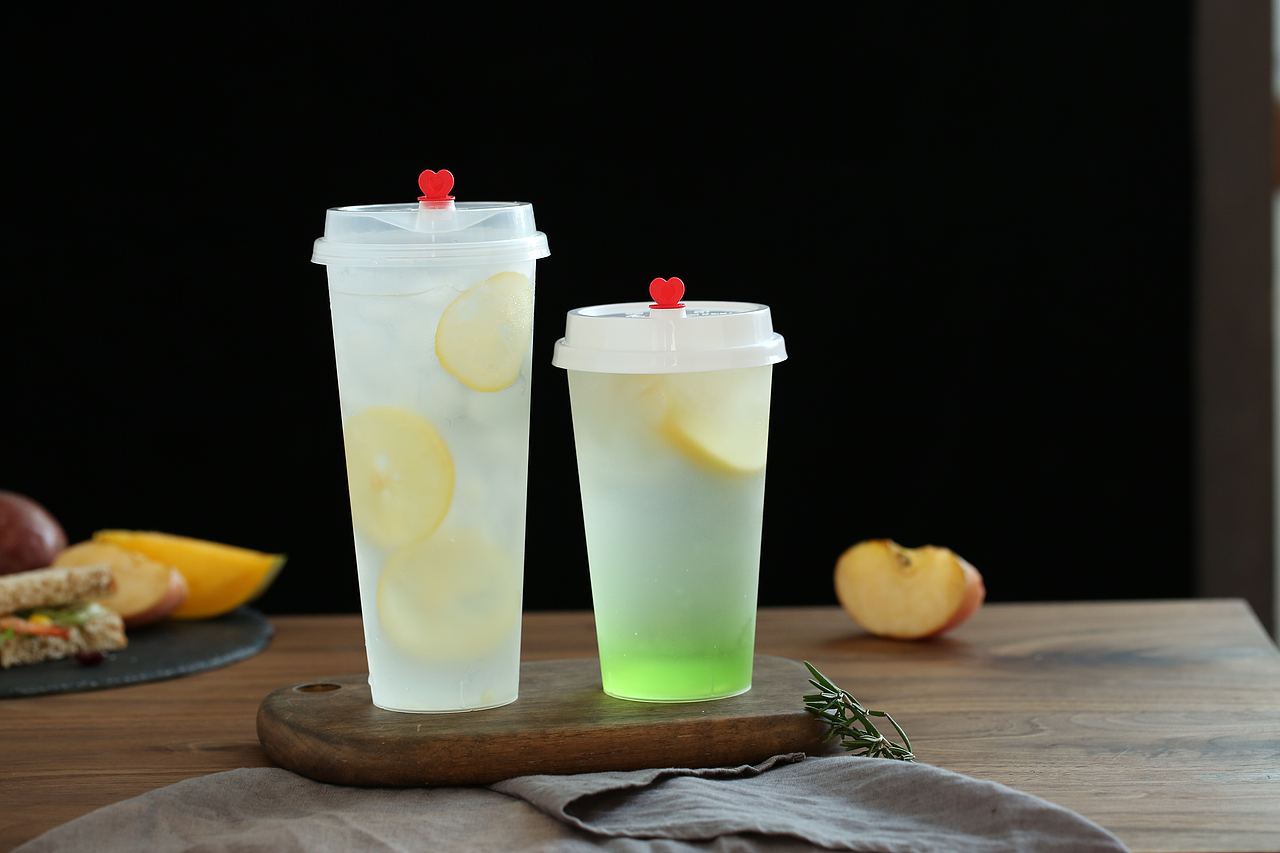 奶茶杯 注塑杯 时尚网红杯（图ZMjAyMTE1NzI0） - 产品摄影 - 站酷设计师PeterParkerPeng原创素材 - 站酷ZCOOL