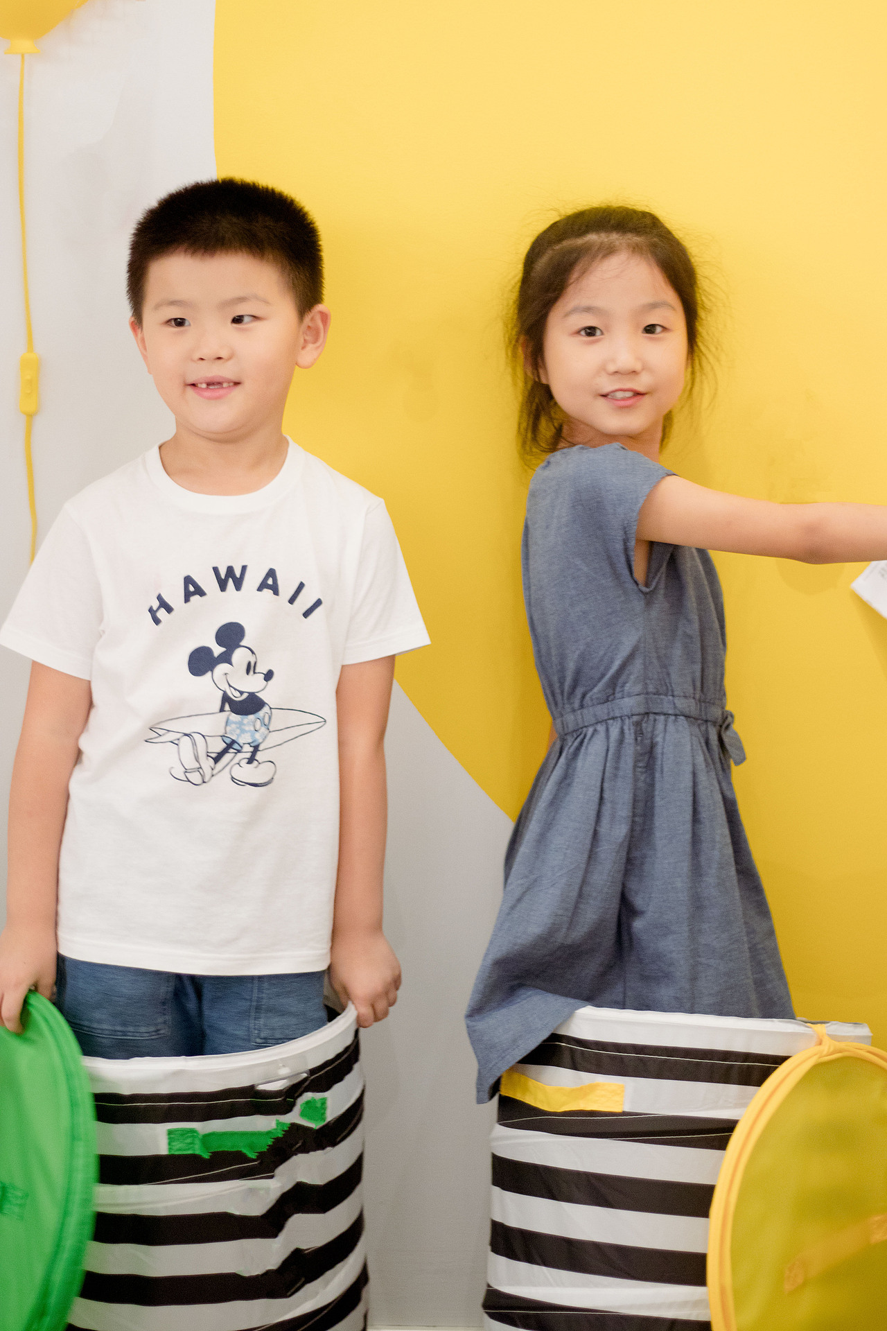 关系超好的姐弟俩