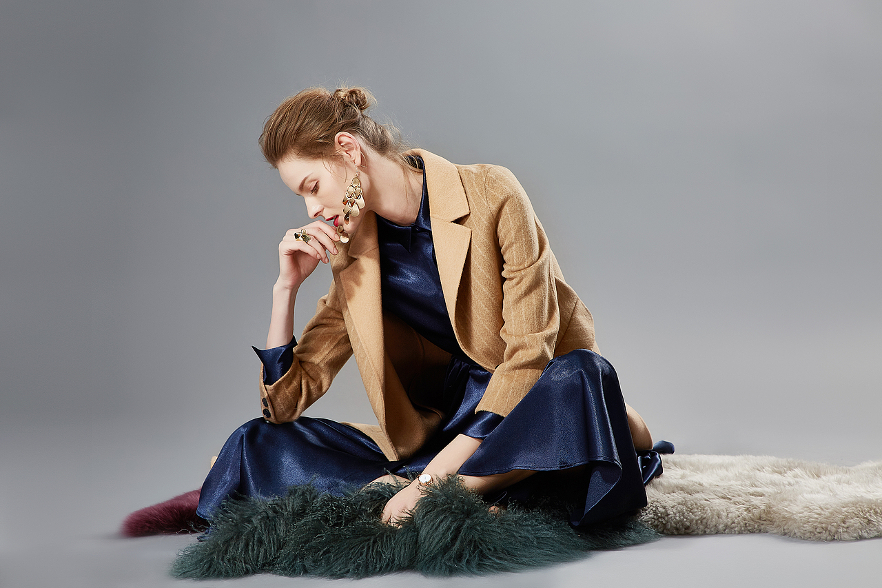 动作就是语言 对于一个摄影师 要的只是一瞬息间的美