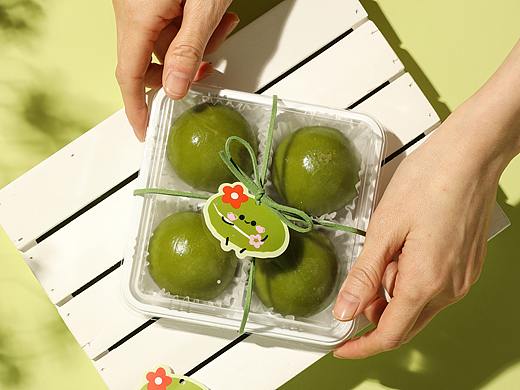 “春天就要吃青团~”