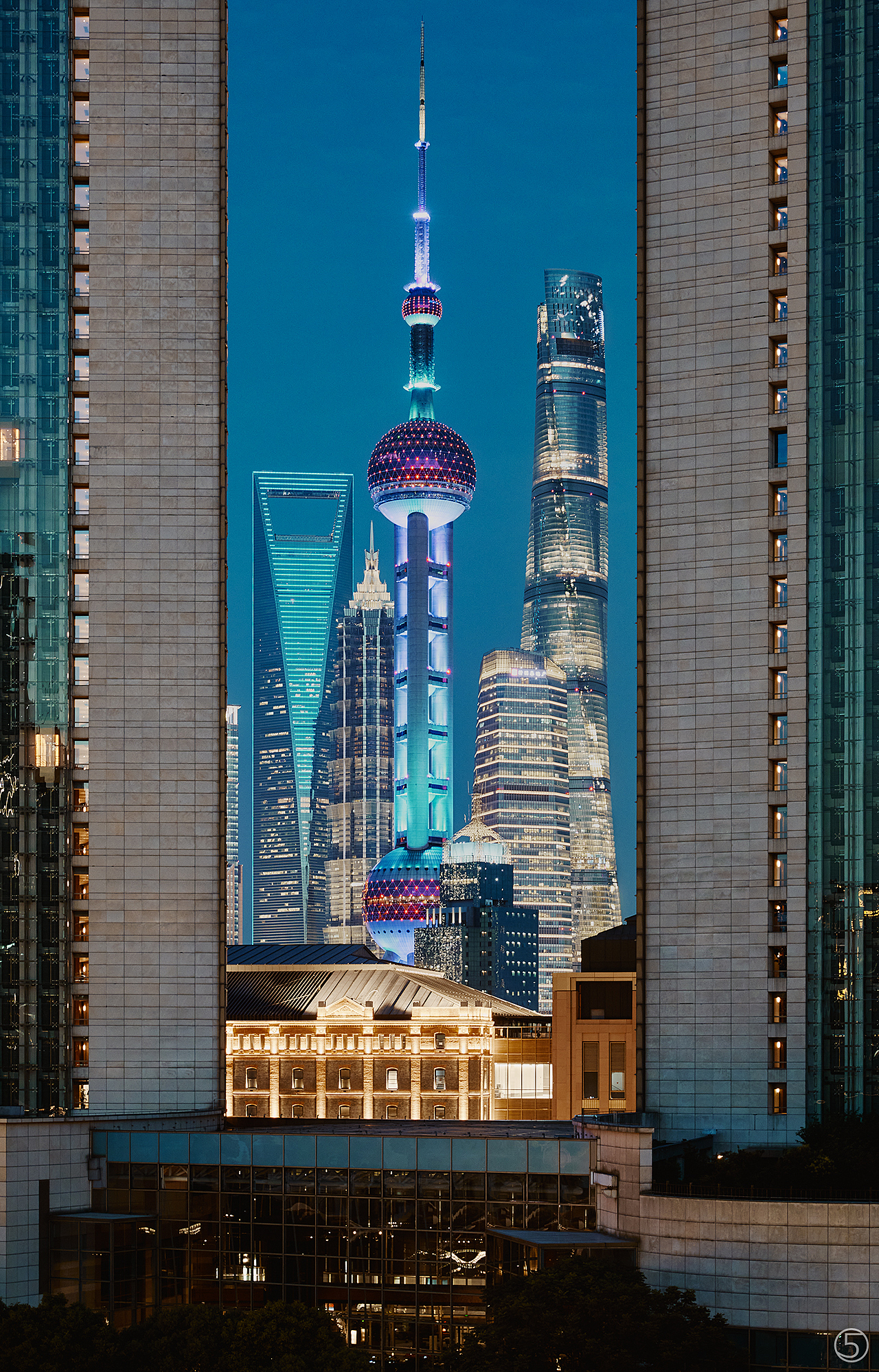 魔都印象2021（图ZMjczMTg2NTk2） - 环境/建筑摄影 - 站酷设计师五度摄影原创素材 - 站酷ZCOOL