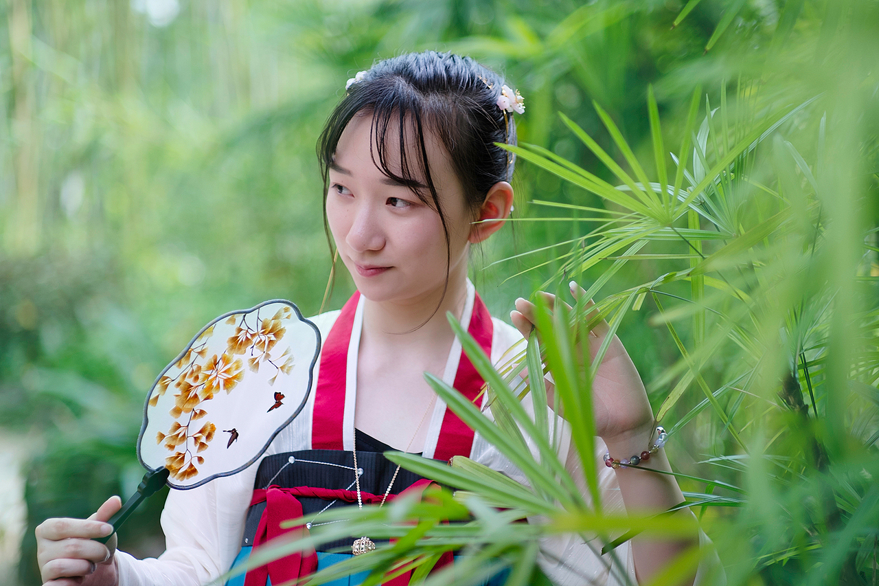 汉服约拍（图ZMTU0MDYxMTY0） - 人像摄影 - 站酷设计师禾摄映画原创素材 - 站酷ZCOOL