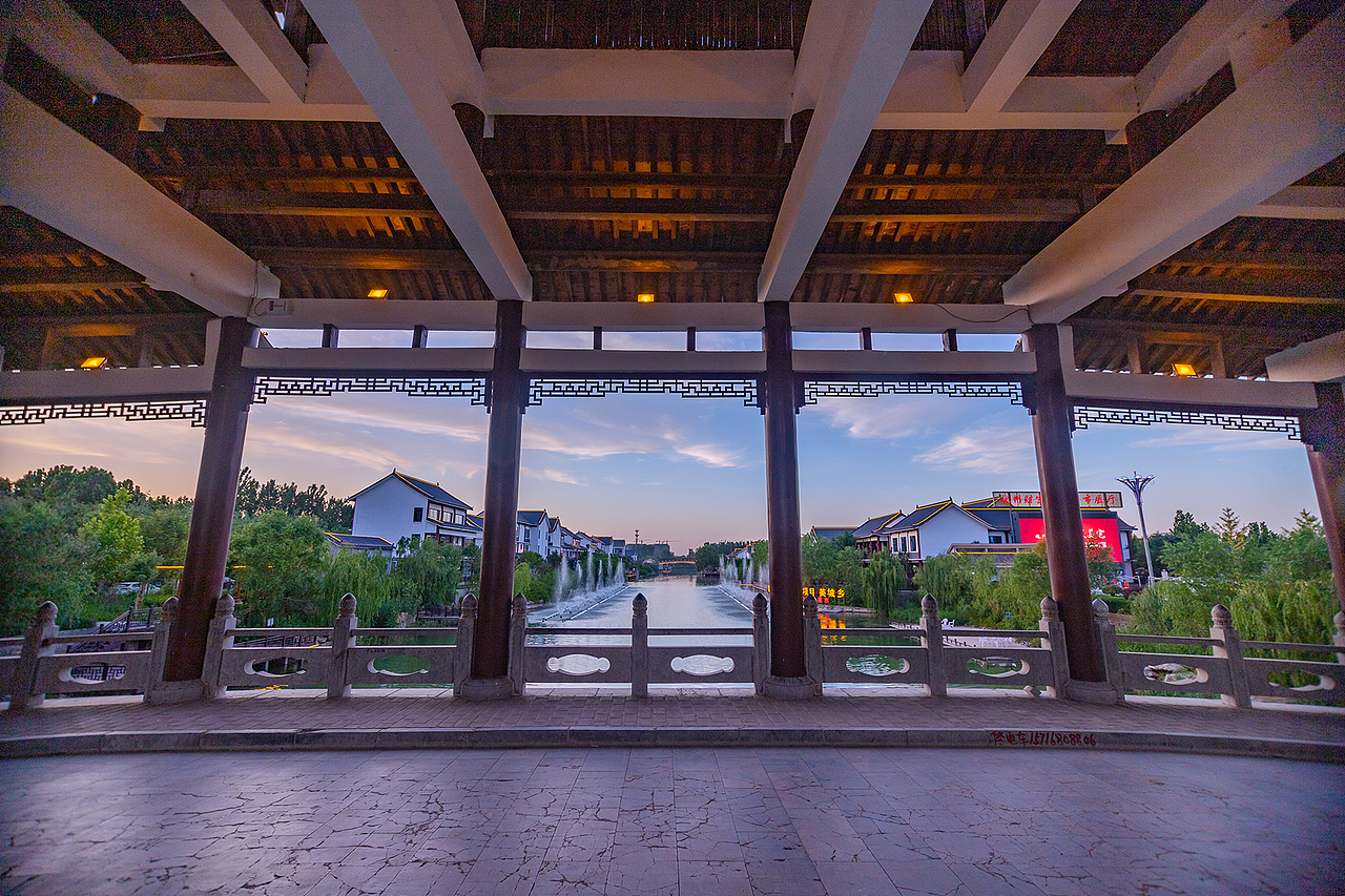 有霞飘过魏源河