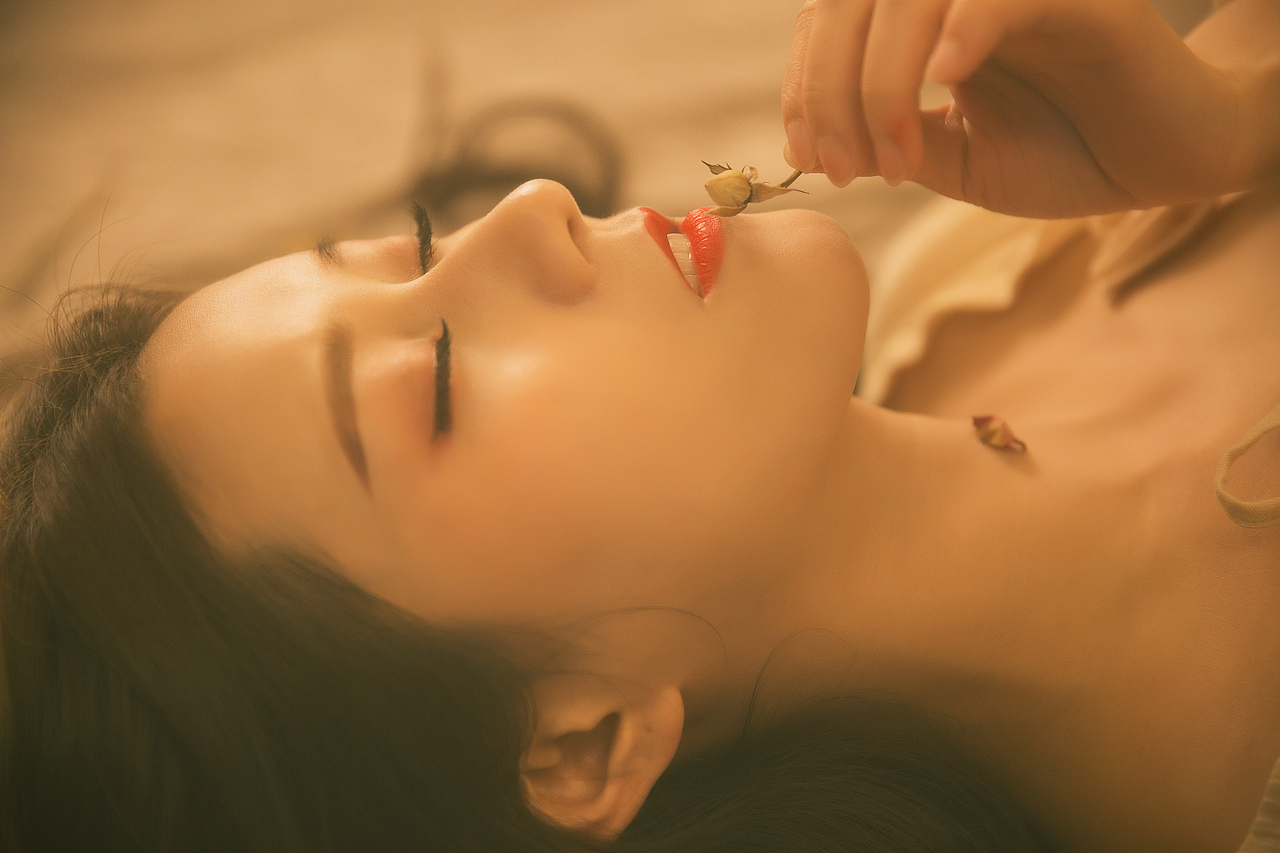 复古油画写真 暖色调室内