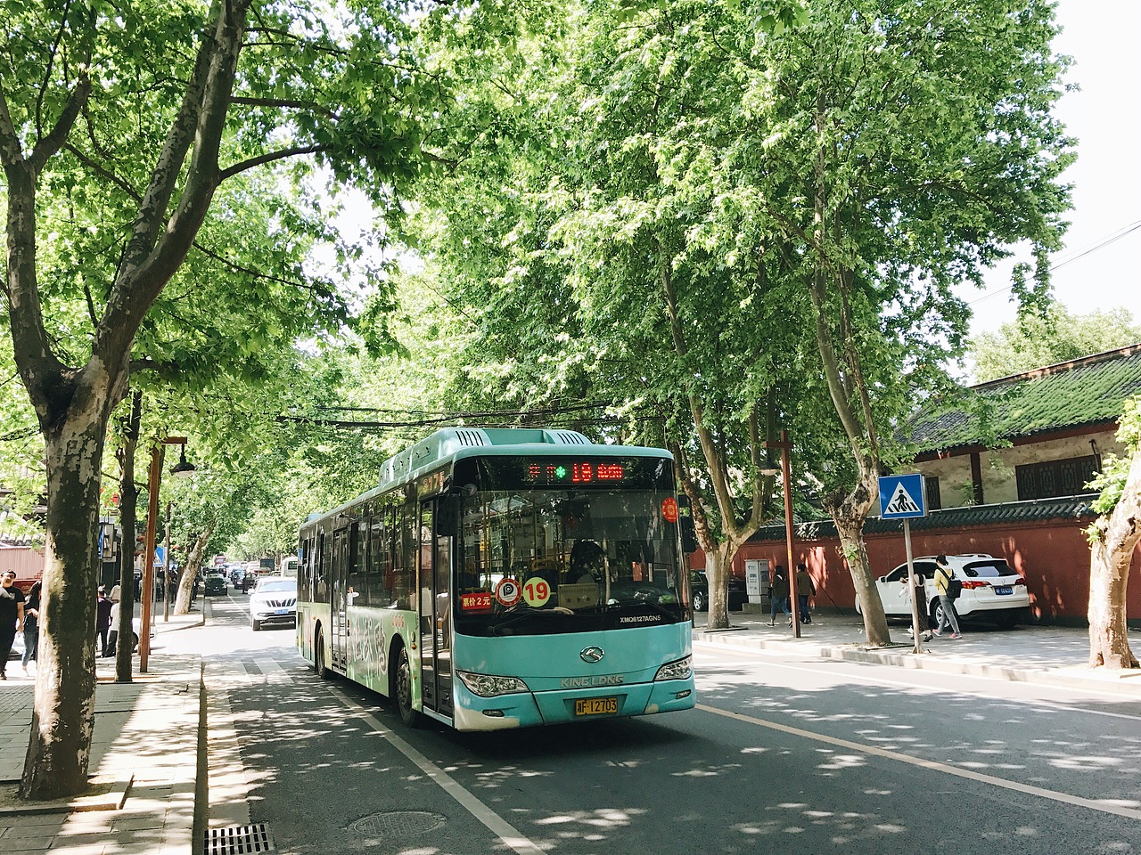 路上（图ZNzk2MTQyMjQ=） - 人文/纪实摄影 - 站酷设计师一禾唐原创素材 - 站酷ZCOOL