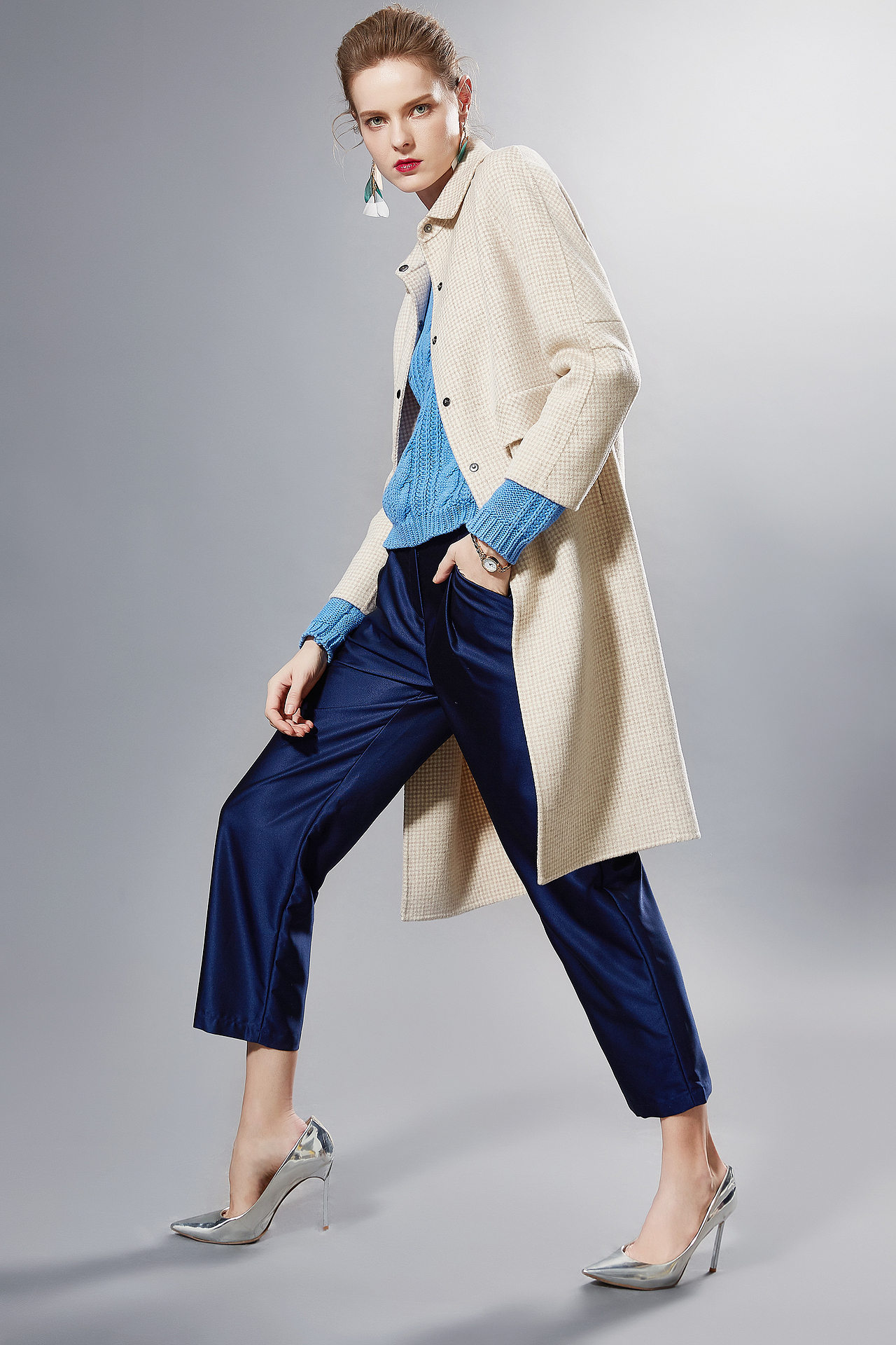 羊绒大衣的拍摄 更注重的质感的体现