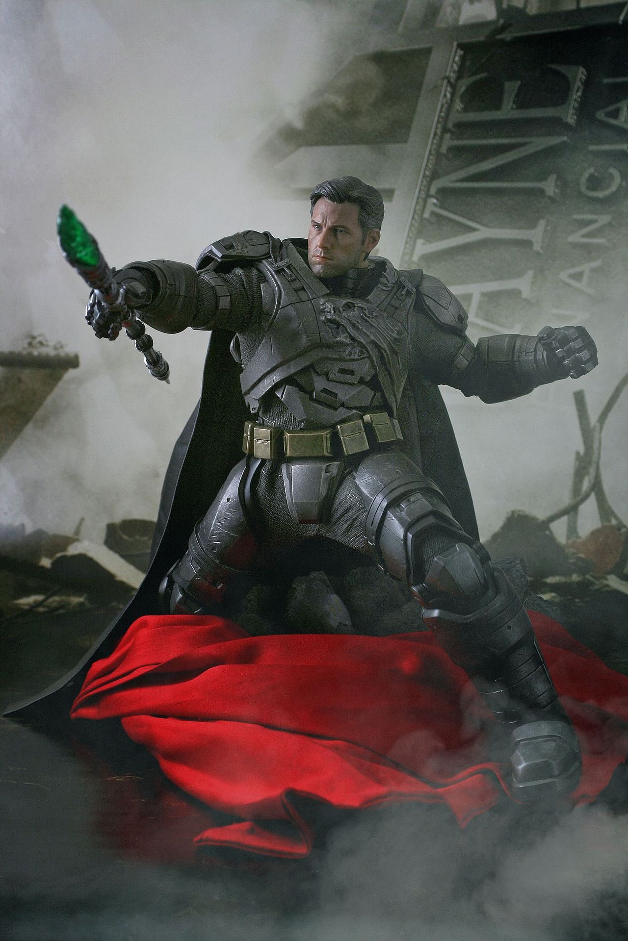 臆造自d重甲蝙蝠侠卸盔版