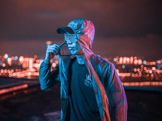 抖音发光眼镜-柳州阳光一百楼顶