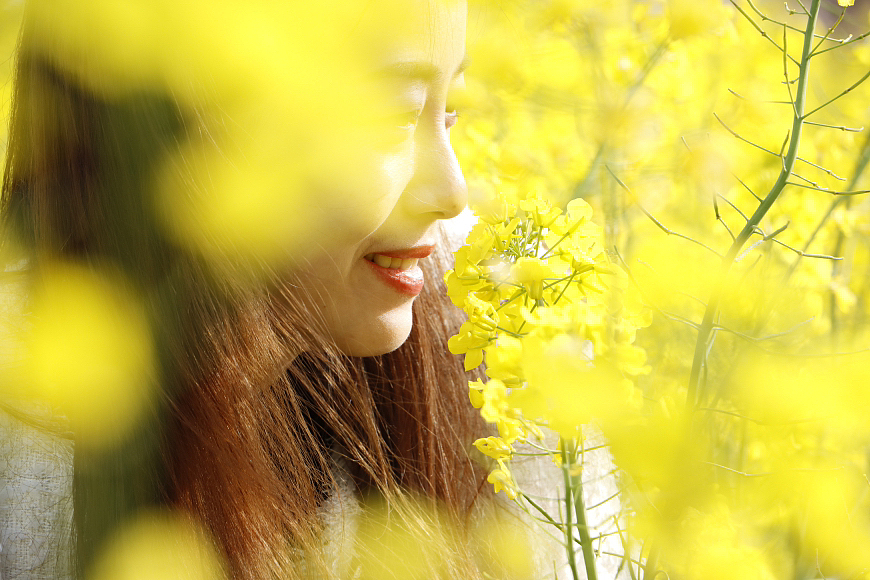 油菜花人像（图ZMzM2MDM0ODc2） - 人像摄影 - 站酷设计师winni慧子原创素材 - 站酷ZCOOL