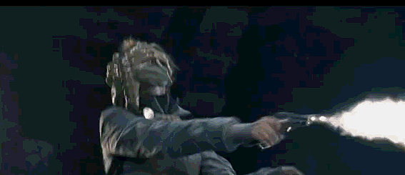 电影《异形》
虽然超级神似,但是我家小抱脸虫不是寄生是撒娇哦~<br><br><br>别人眼里我带大王散步是这样的……