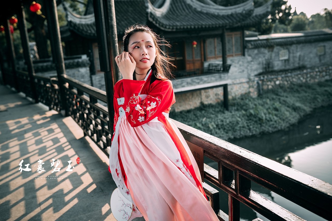《红裳碧玉》-2019第一组照片（图ZMTQzNDA4MTEy） - 人像摄影 - 站酷设计师贱贱Jesse原创素材 - 站酷ZCOOL
