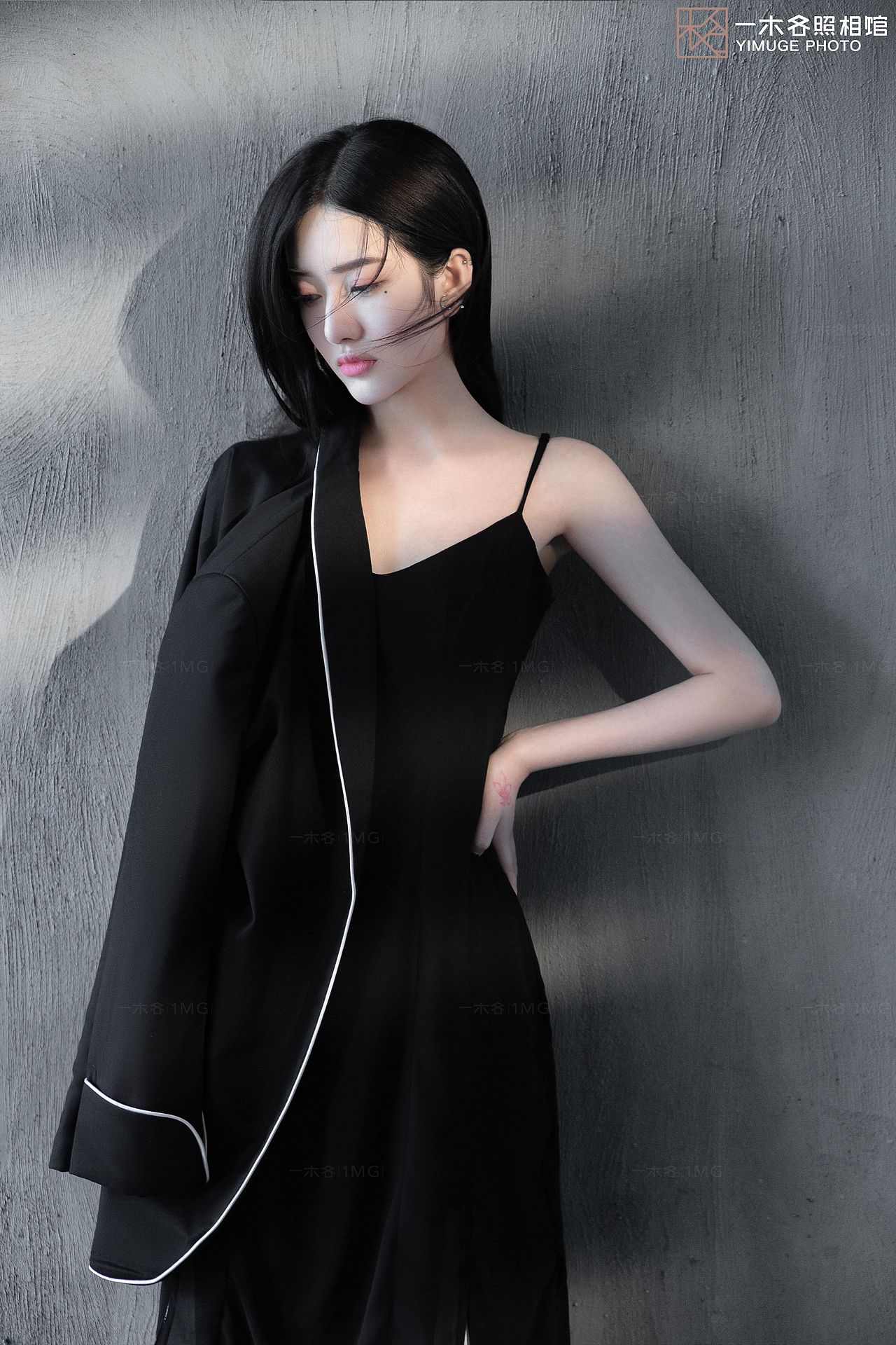 一木各 · 职业形象照（图ZMTc5NDUzOTcy） - 人像摄影 - 站酷设计师一木各照相馆原创素材 - 站酷ZCOOL