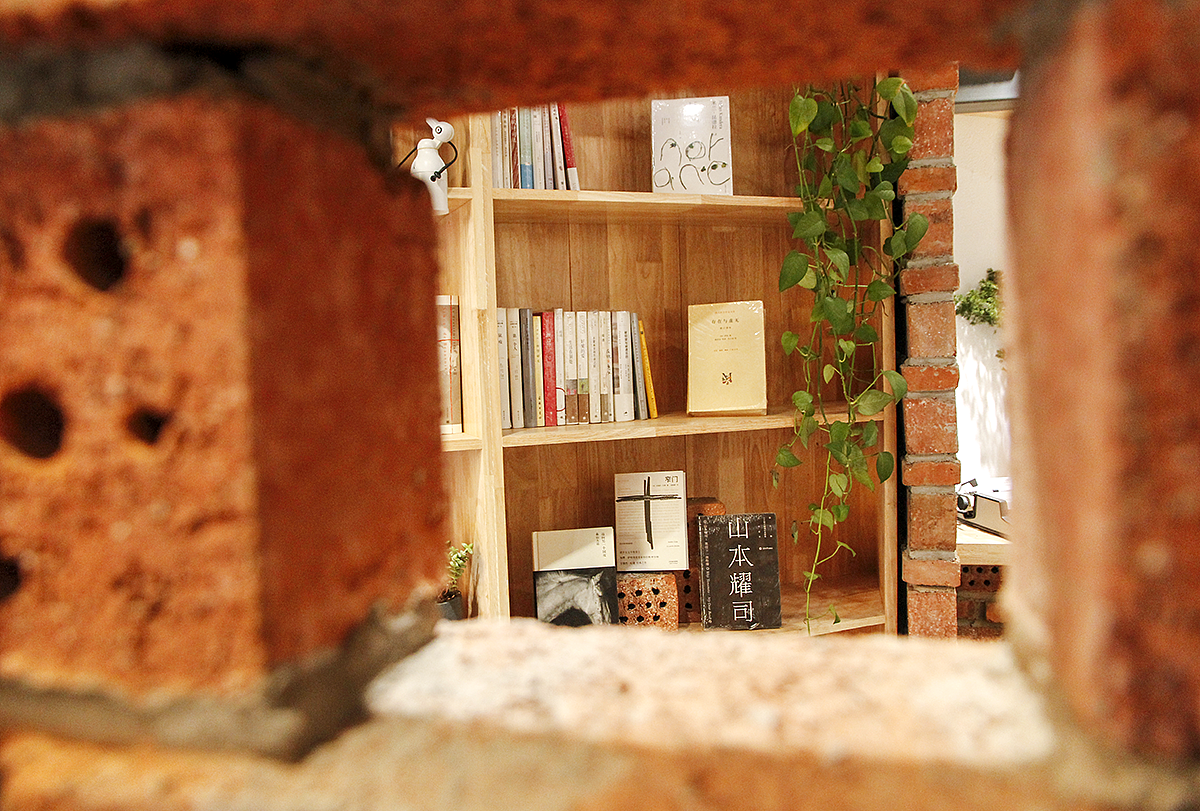 如同“山谷”的一般植物书店