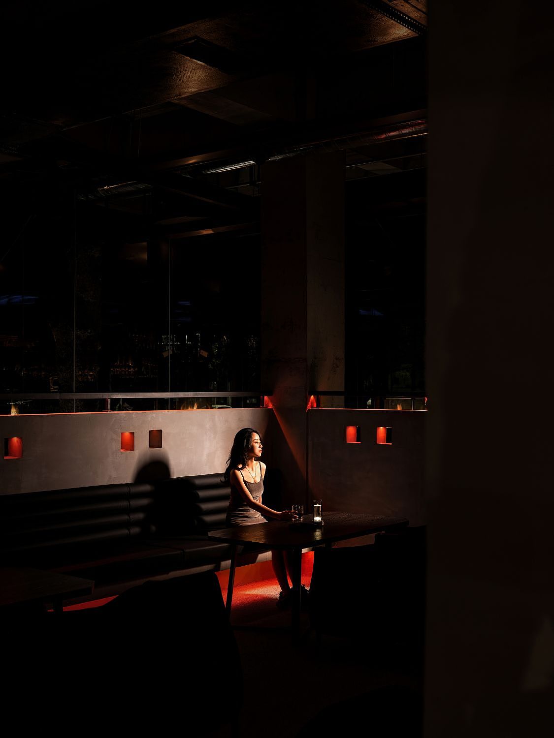 空间摄影:STAND GROUND神殿明王Bar