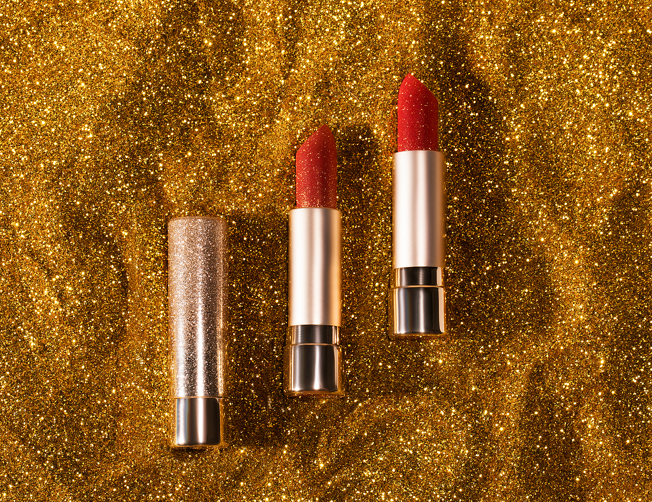 拍摄后调色加精修，还有详情。也是去年的了（图ZMjExMzU1NTg4） - 海报 - 站酷设计师是满意原创素材 - 站酷ZCOOL