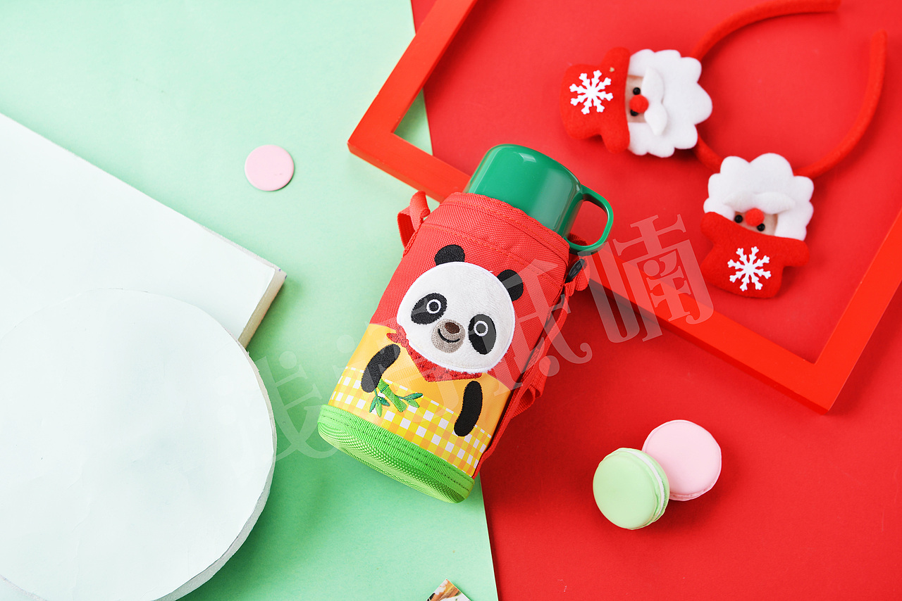 儿童保温壶拍图