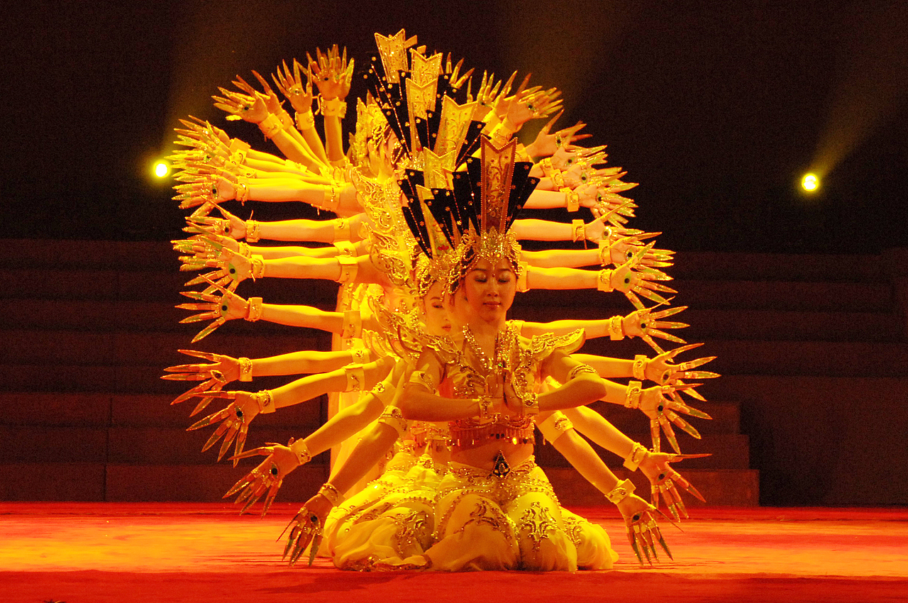 早前拍摄的一组照片千手观音