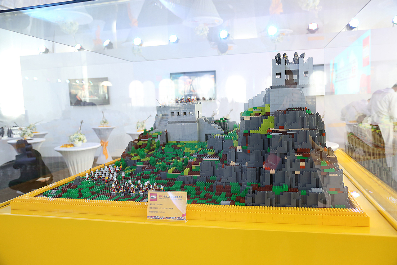 LEGO乐高积木搭建的中国长城