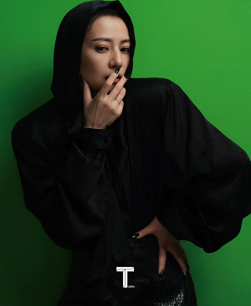 《T 锦绣》—— 高圆圆 12月刊（图ZMzI1NzcxOTY4） - 修图/后期 - 站酷设计师修图师王文强原创素材 - 站酷ZCOOL