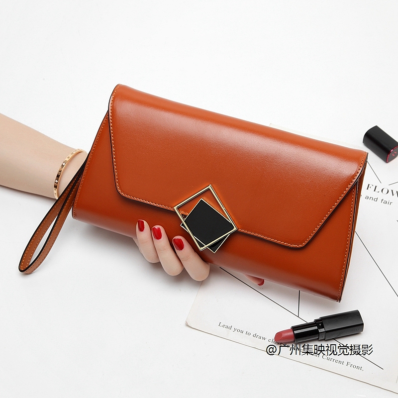 拍包图片钱包卡包拍照手模图创意场景照片皮具包包摄影