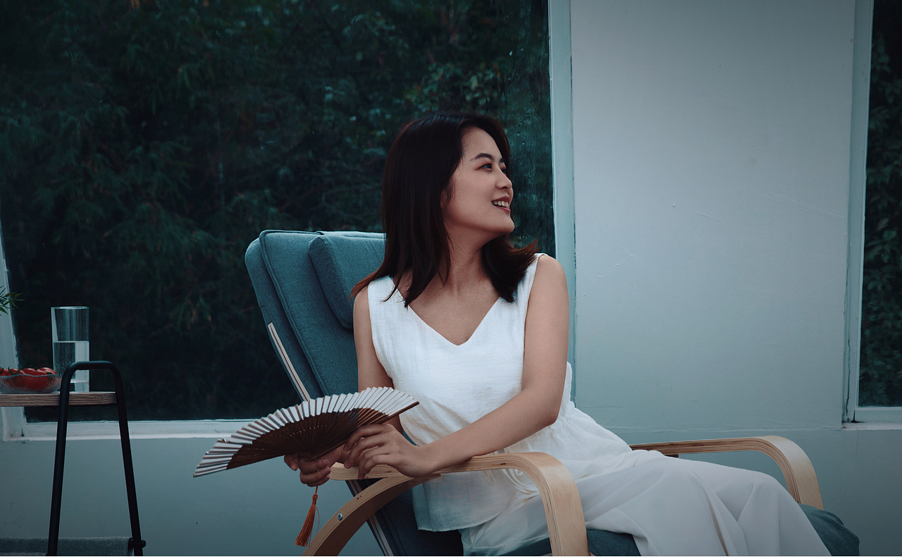 空山新雨后,天气晚来秋