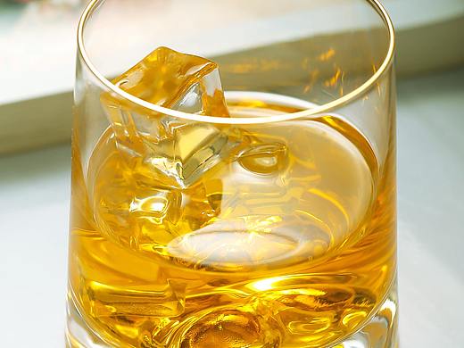 青岛产品拍摄 淘宝产品拍摄 酒杯拍摄 静物拍摄