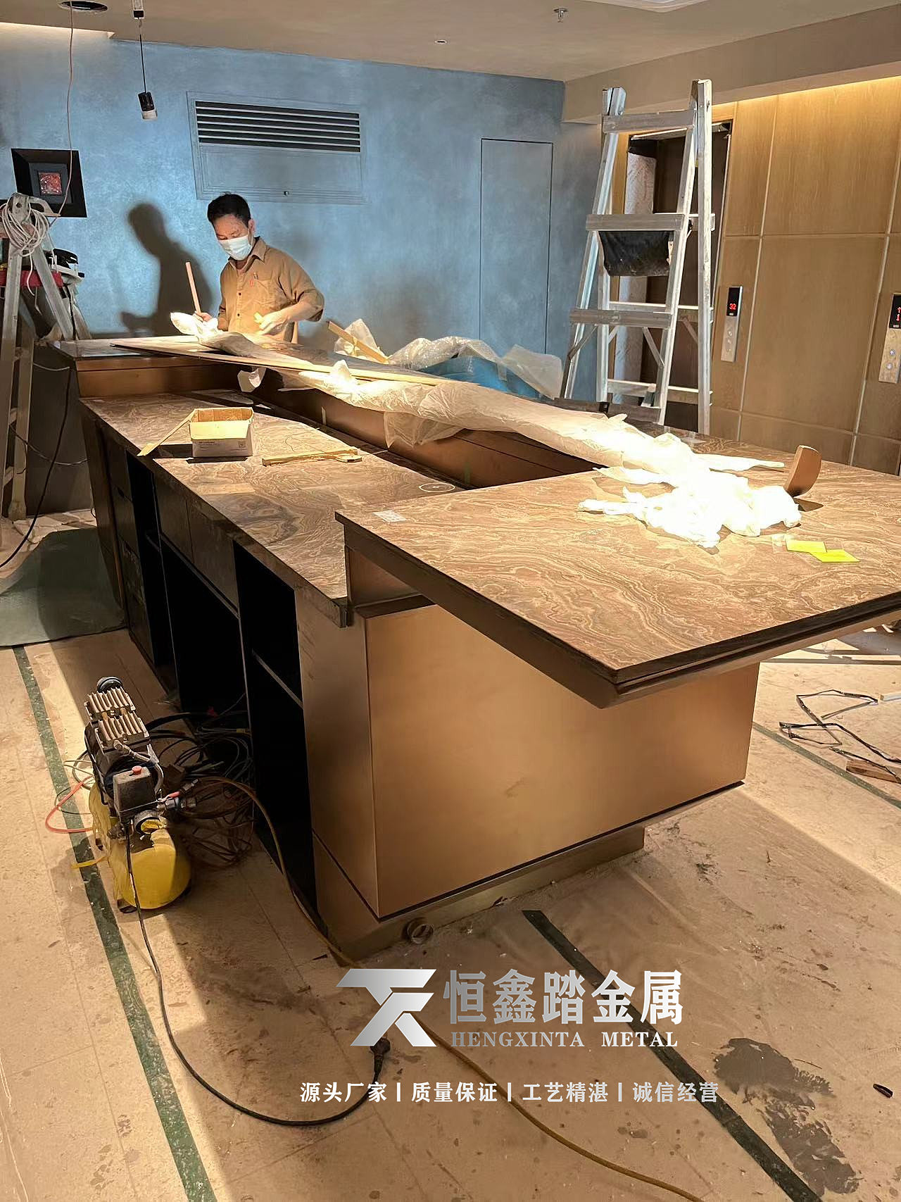 不锈钢电镀玫瑰金吧台电梯厅接待台金属吧台酒店前台