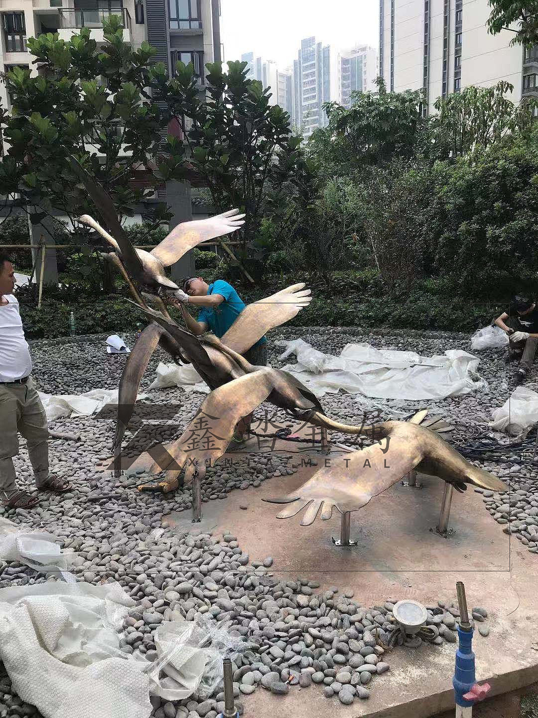 纯铜锻造仙鹤雕塑象征“一品高升”的地产景观雕塑摆件