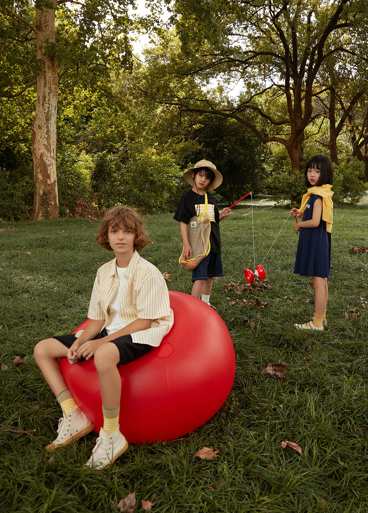 SUNNY WHITE RED 2022ss 春夏形象（图ZMjk1ODQxNDY4） - 修图/后期 - 站酷设计师修图师_XIAOZUO原创素材 - 站酷ZCOOL